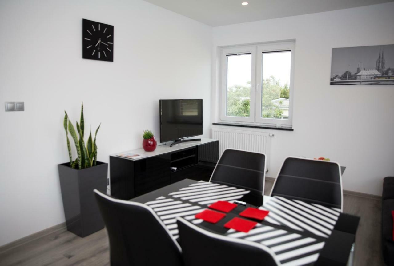 Apartament 102 G&W Apartment วรอตซวาฟ ภายนอก รูปภาพ