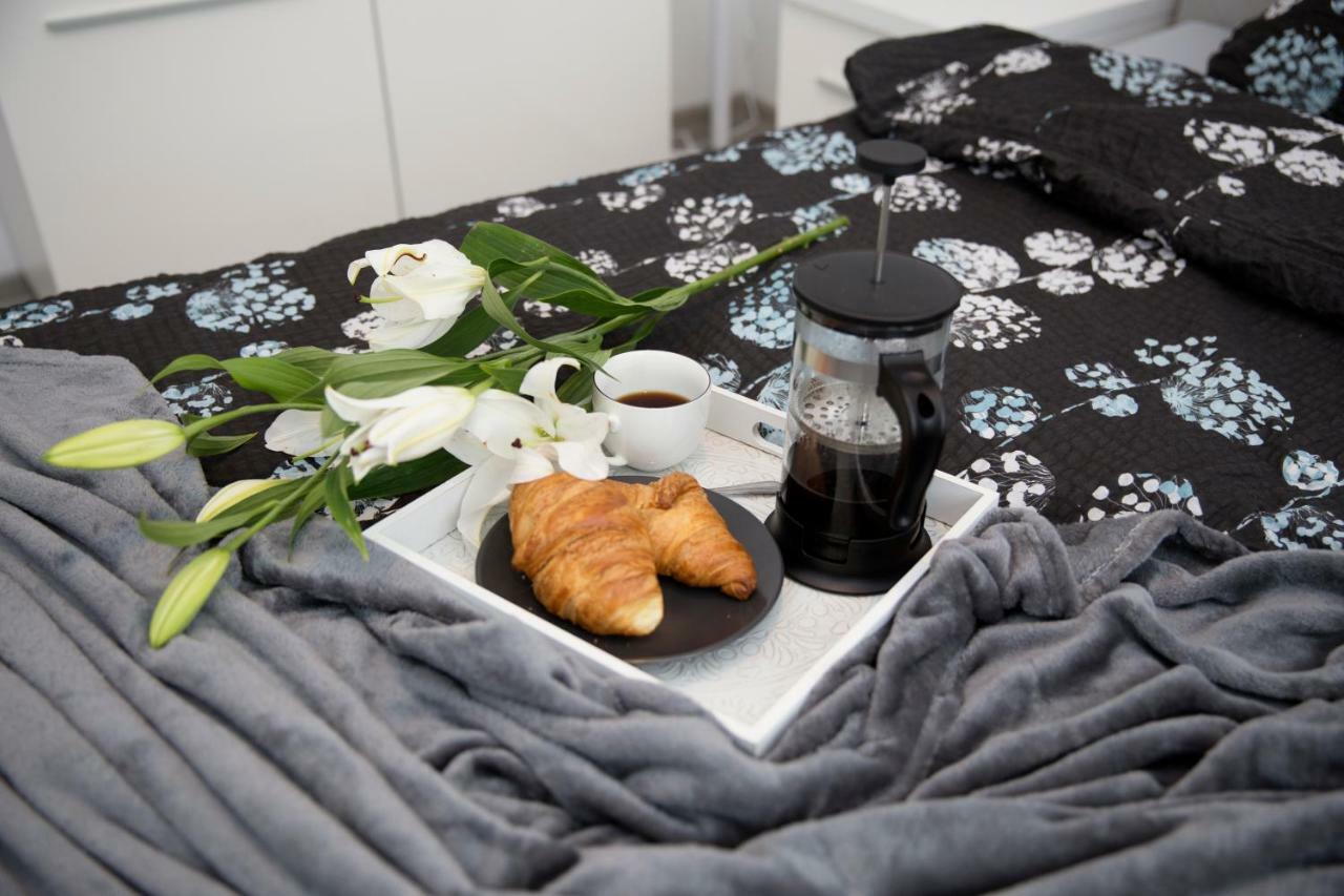 Apartament 102 G&W Apartment วรอตซวาฟ ภายนอก รูปภาพ